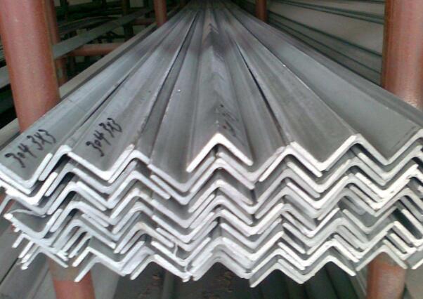 蘭州鍍鋅角鋼有哪些優點